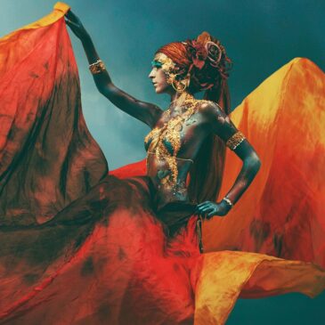 Artistieke wandecoratie van mooie fantasy vrouw