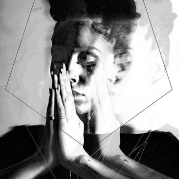 Décoration murale artistique d'un portrait en noir et blanc