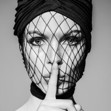 Black and white portrait of a beautiful woman