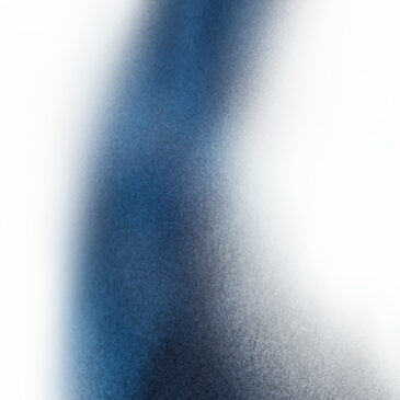 Abstracte kunst voor aan de muur met blauwe en witte kleuren