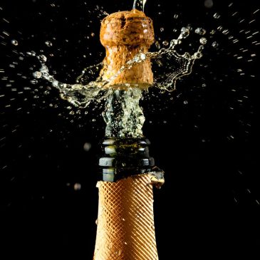 Champagne Celebration luxe schilderij met champagne fles en spetters