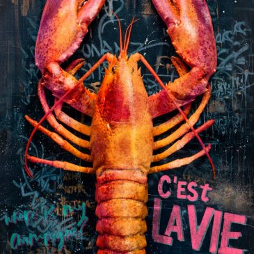 Le Lobster Club, une tableau de homard colorée de style pop art avec typographie
