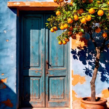 Naranja y azul