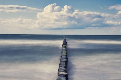 Peinture chic de la mer bleue