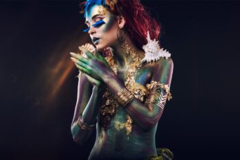 Cuadro de hermosa mujer de fantasía.
