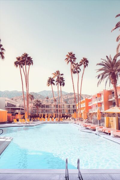 Foto de piscina en el estilo de Palm Springs